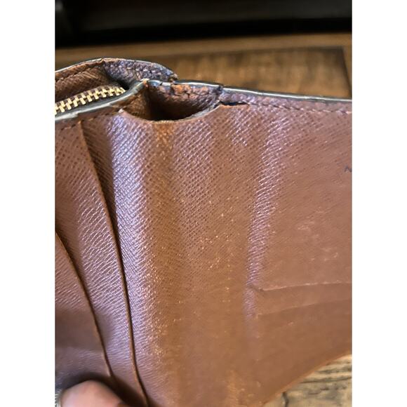 Louis Vuitton Monogram Porte Monnaie Viennois Bifold Wallet - Brown - Picture 11 of 16
